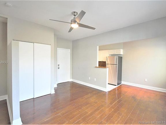 3rd image of 1017 Jefferson Ave #Corner