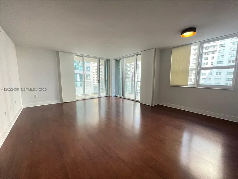 1155 Brickell Bay Dr #1102 — Photo 4