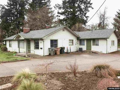 2242 Main St, Sweet Home, OR, 97386