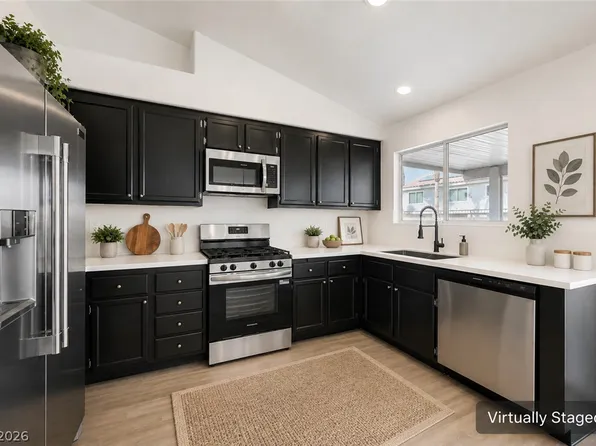 2543 River Oaks Dr, Las Vegas, NV 89156