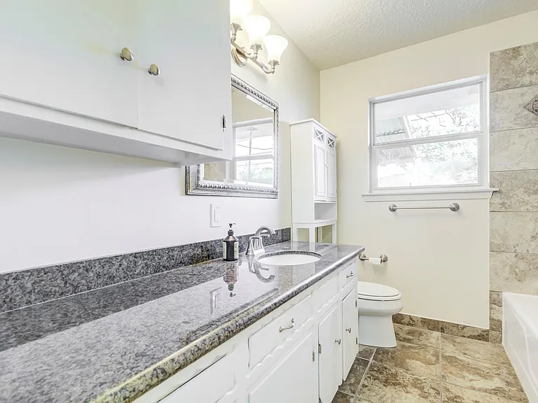 3811 Bennett Dr — Photo 13