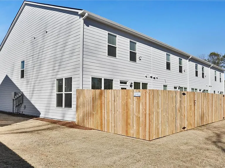 1615 Aiden Way — Photo 36