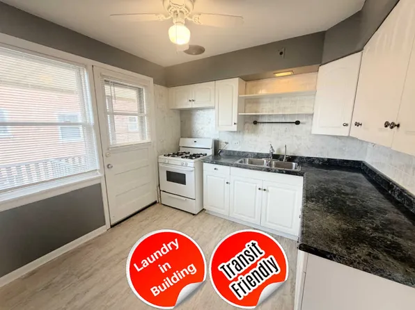 4900 Greenwood St APT 2W, Skokie, IL 60077
