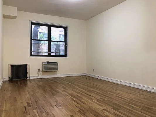 Rented by PocketBroker Inc | media 1