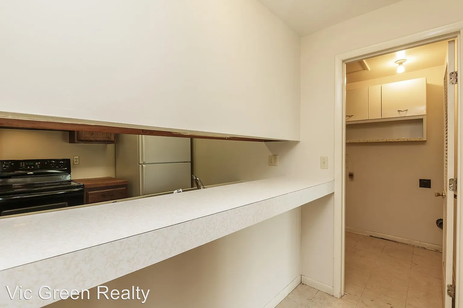 5360 Bessmer Dr photo 1