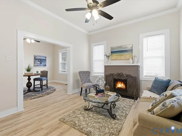 825 Marseilles St, Petersburg, VA 23803