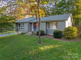 123 Hilt St, Brevard, NC 28712