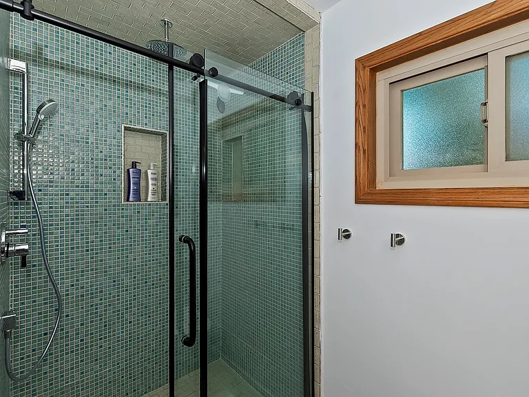 24581 Horst Dr — Photo 29