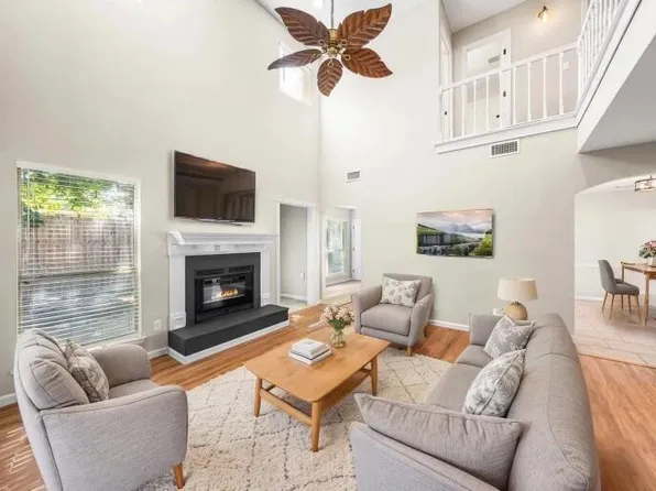 413 Bristol Cove Rd, Mary Esther, FL 32569