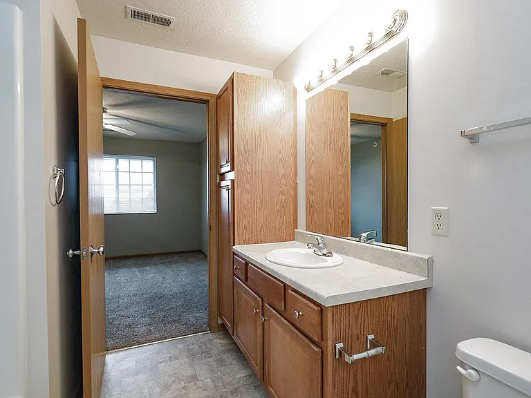 Lexington Ridge Apartments — Photo 38