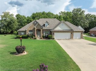6906 Southfield Dr, Fort Smith, AR 72916