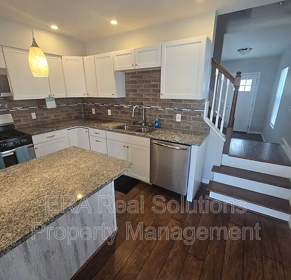 859 Reinhard Ave — Photo 12