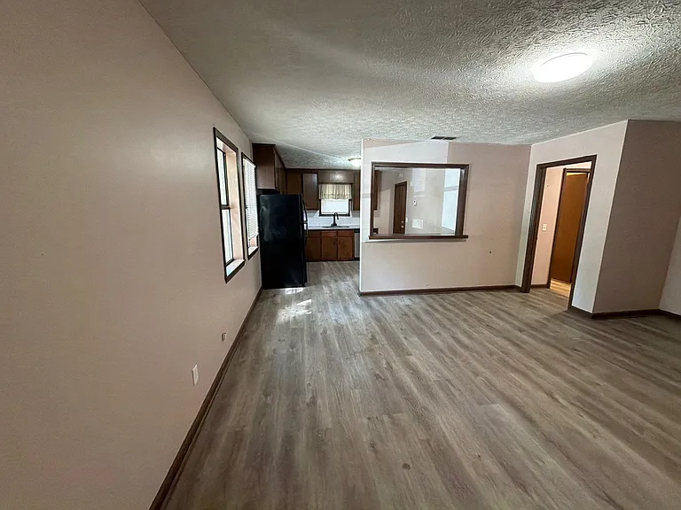 271 E Wright St #7 — Photo 3