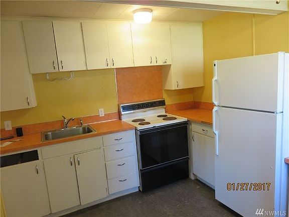 5th image of 1211 Bing St NW