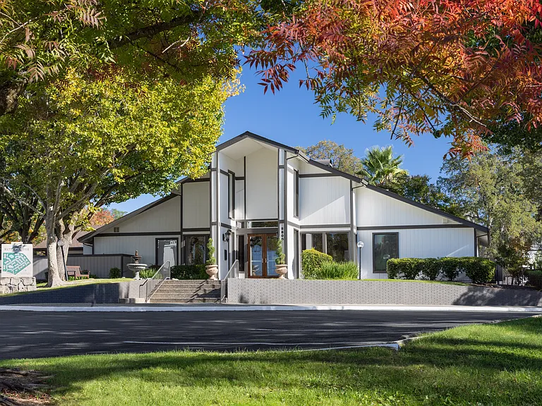 Sutter Ridge — Photo 14