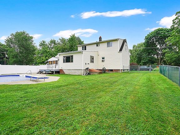 5th image of 84 Judd Ave