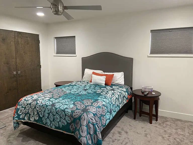 3rd bedroom with queen bed
