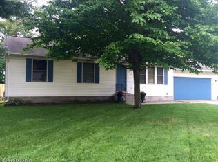 1095 Becker Rd, Muskegon, MI 49445