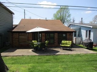 12 Fairway Dr, Sparta, IL 62286