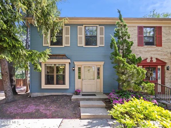 107 Dundee Court, Aberdeen, NJ 07747