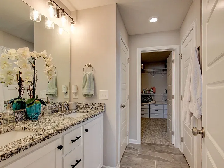 715 Jodine Ann Dr — Photo 42