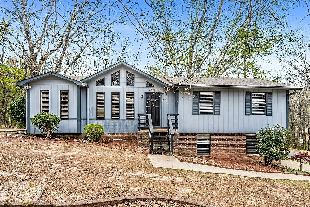 4 bed, 2.0 bath, 1732 sqft, $2,830 — Photo 1
