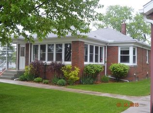 2201 5th St, East Moline, IL 61244