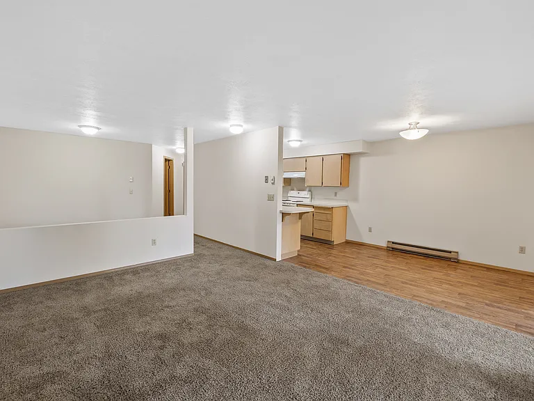 Indian Canyon Apartments — Photo 32