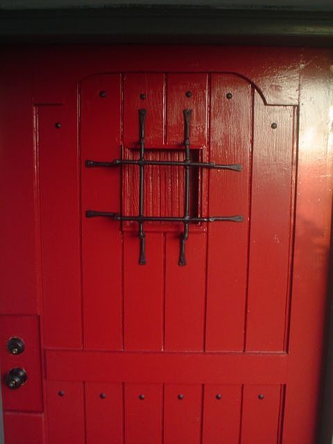 2nd image of 3906 Broadway