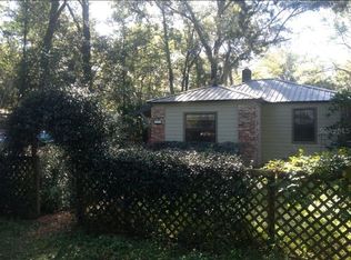711 NW 34th Pl, Gainesville, FL 32609