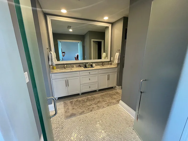 Plaza House — Photo 81