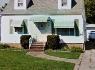 7922 Chesterfield Ave, Parma, OH 44129