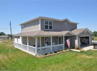 103 Honeysuckle Dr, Vine Grove, KY 40175