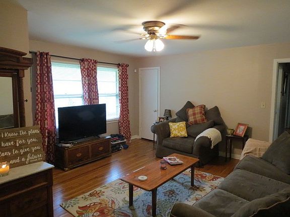 2nd image of 2968 Glenrock Dr