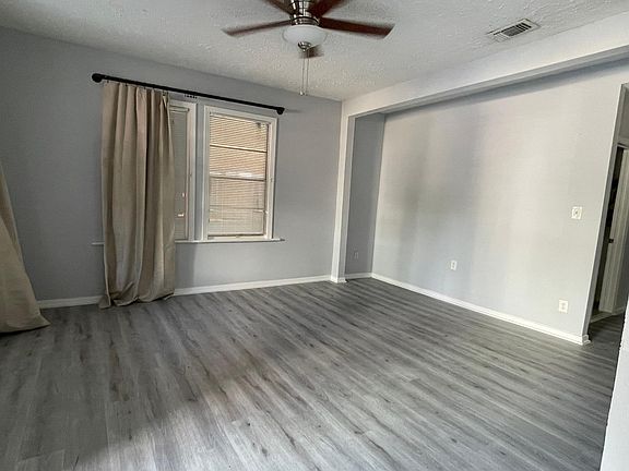2nd image of 1003 Enid St Unit A