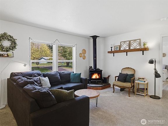 5th image of 17710 Mima Acres Drive SE
