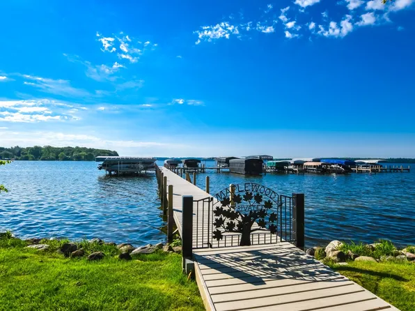 447 Bluff St, Green Lake, WI 54941