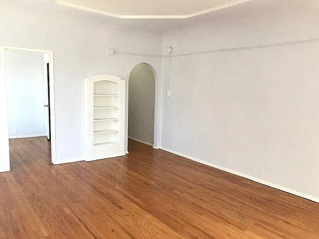 2 bed, 850 sqft, $1,945 — Photo 4