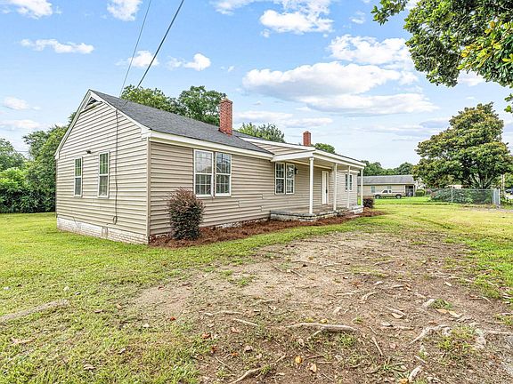 2nd image of 118 Orchard Way