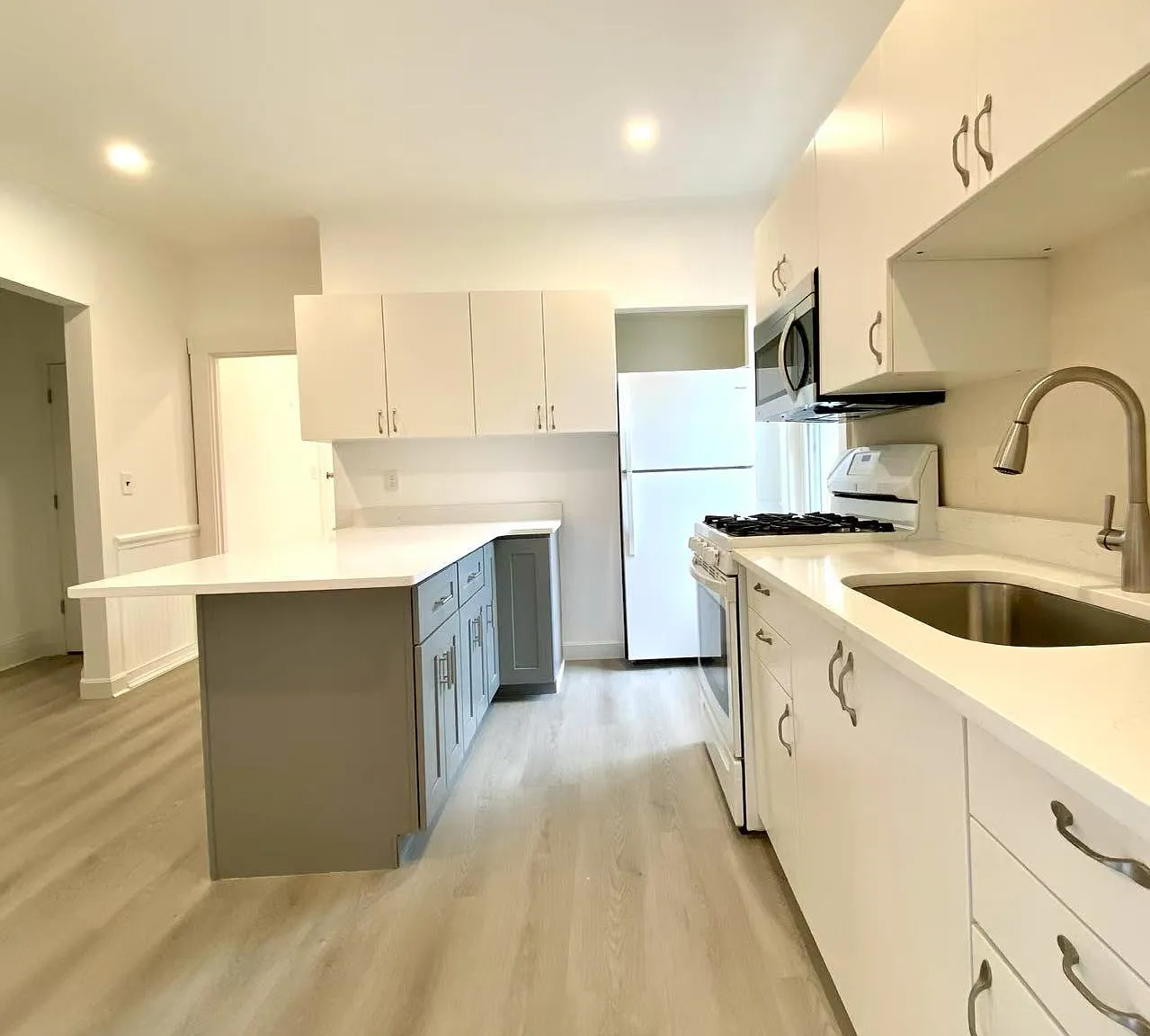 4 bed, 1500 sqft, $3,850 — Photo 1