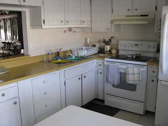 4th image of 1013 De Soto Dr