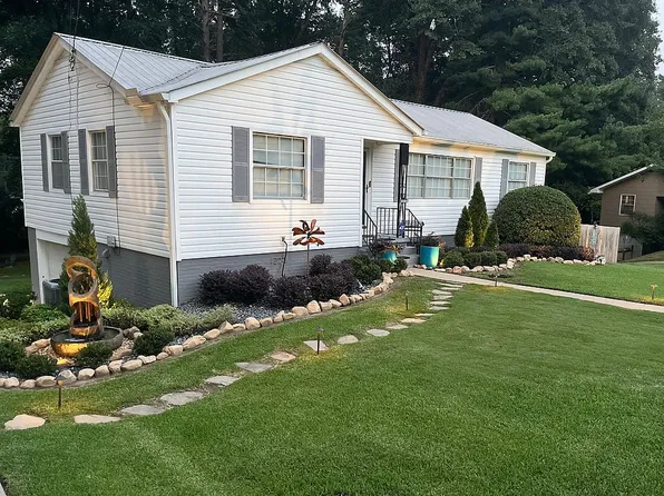 779 Forrest Rd, Alexander City, AL 35010
