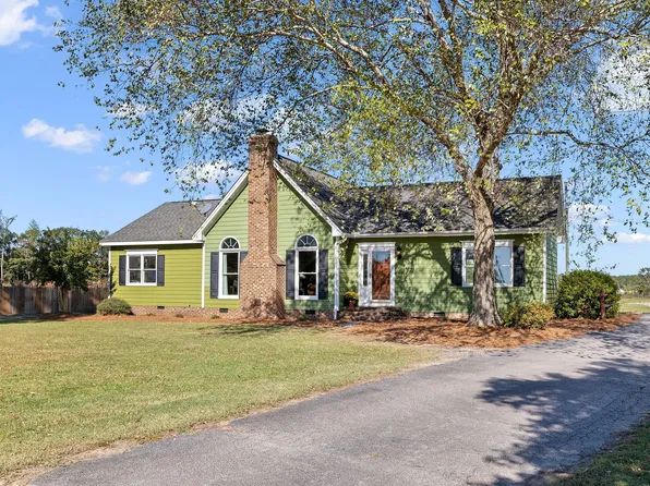 413 Mallie Pearce Rd, Zebulon, NC 27597