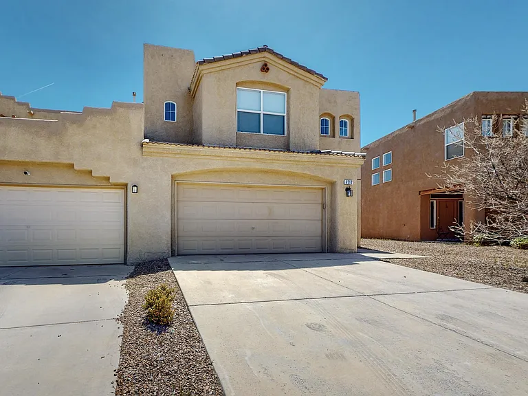 6512 Los Pueblos Pl NW — Photo 2
