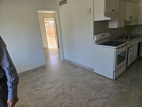 3rd image of 1235 W University Dr