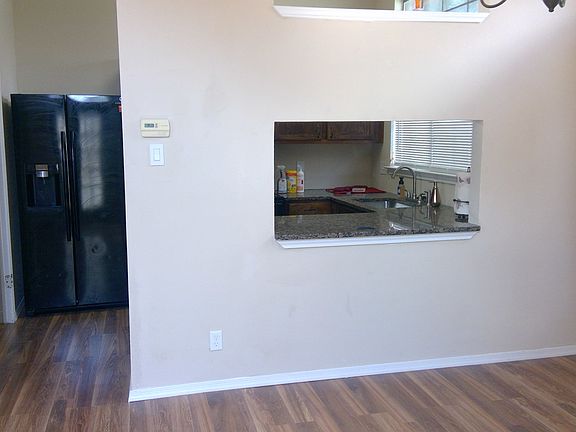 3rd image of 6337 Village Arbor