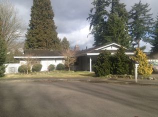 12566 SE 70th St, Newcastle, WA 98056
