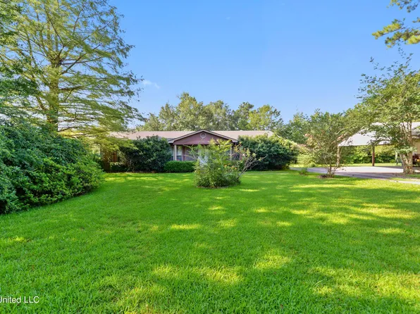 27377 W Dubuisson Rd, Pass Christian, MS 39571