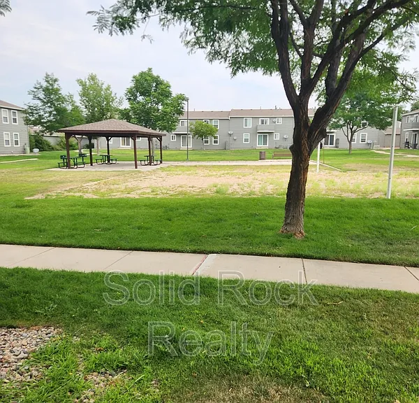 4950 Universal Hts — Photo 16