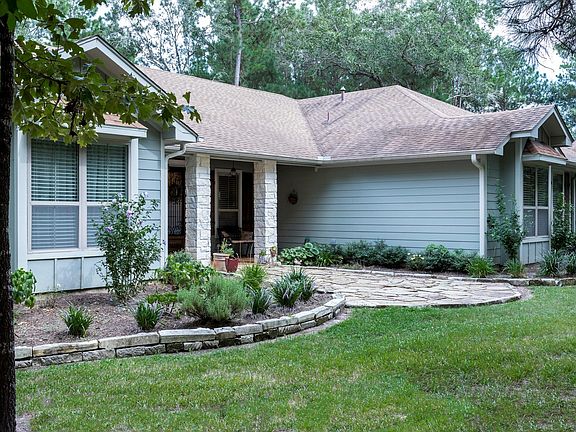 3rd image of 28600 Equestrian Dr